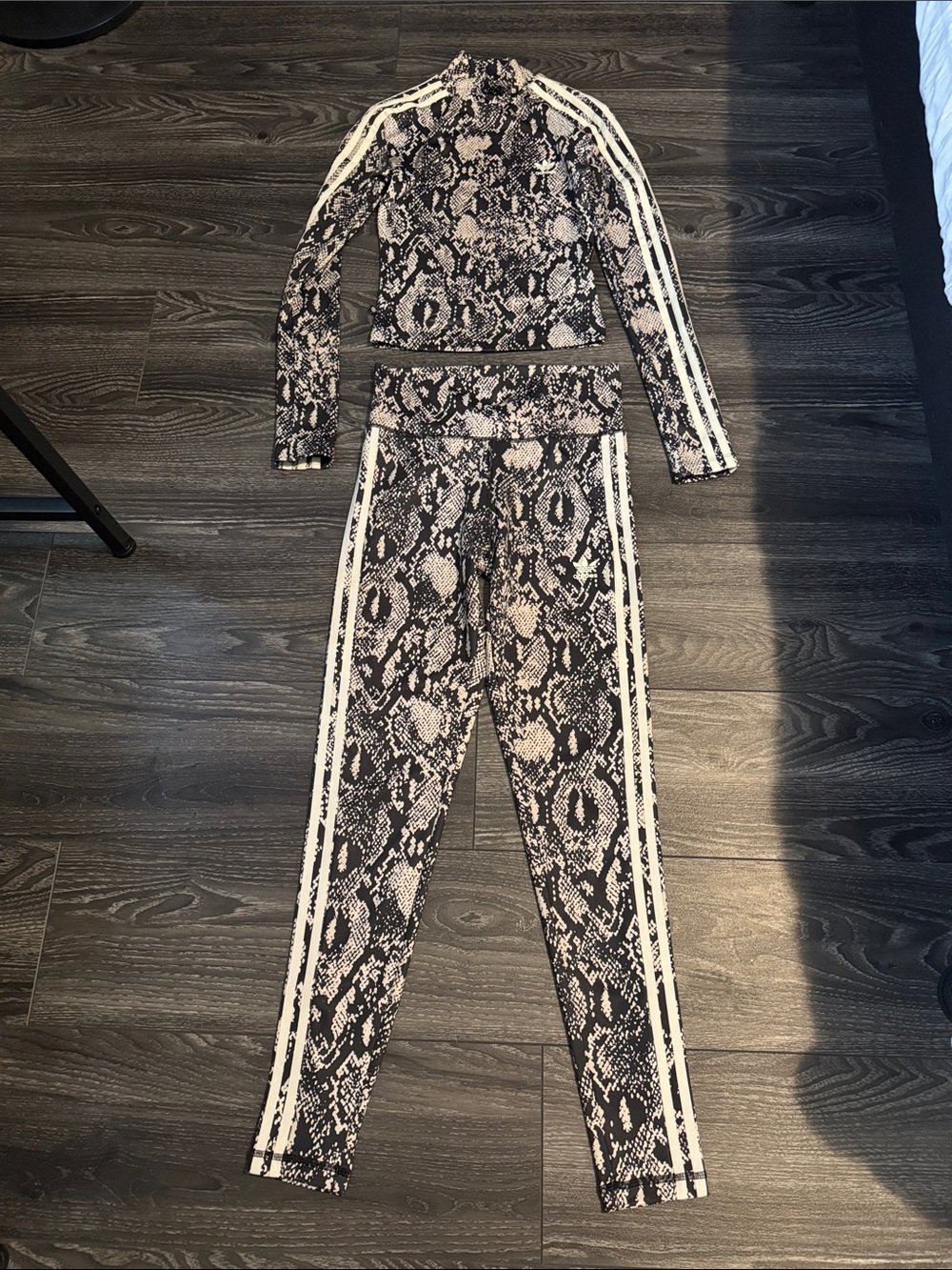 Addidas Snake Print Active Legging and Crop Top Set - Black/Tan NWOT